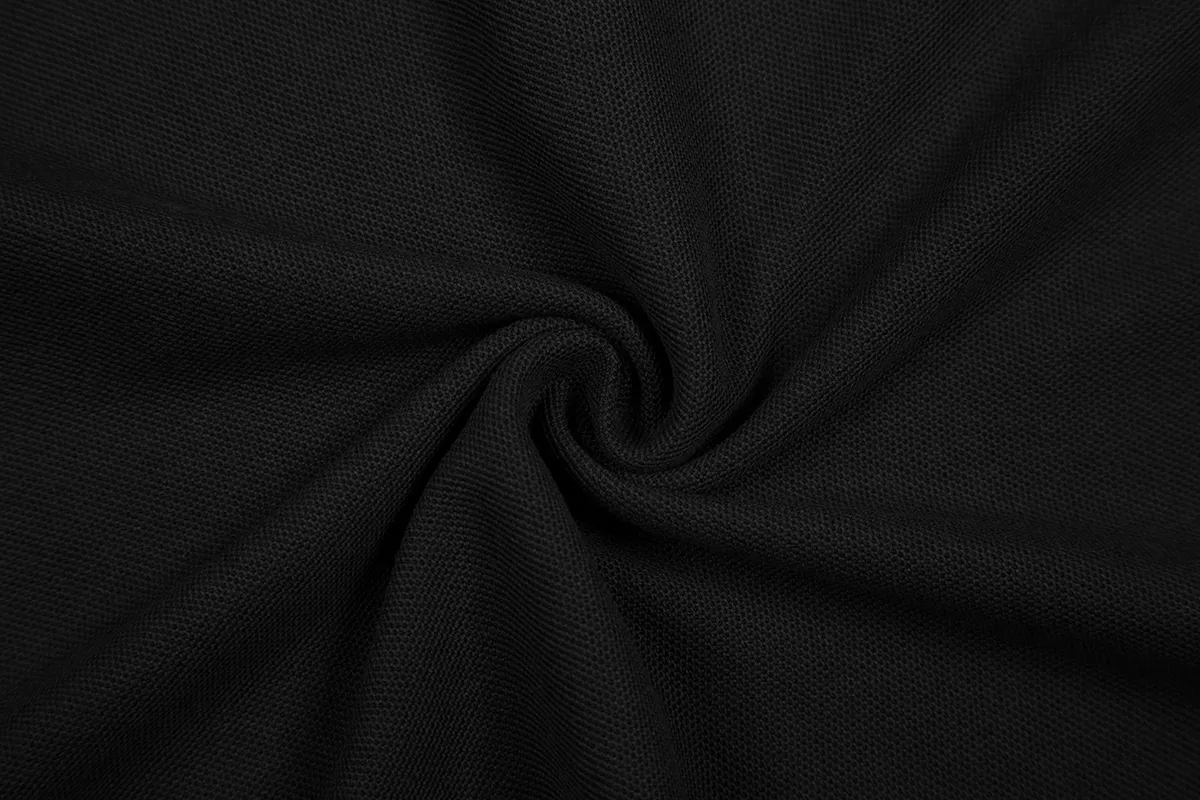 P200 White background picture [Evergreen all year round] Style number: 25101# (on sale all year round) Color: black white label/black red label/navy blue white label/navy blue red label/white/pink/grey Size: S to Pearlescent buttons on white background ✅ - The placket chiffon film is professionally processed ✅ -Ralph Lauren's classic Malaysian logo Polo｜Unlock the British retro sports style. Use 220g heavy double-sided piqué cotton to create a tall silhouette. The iconic Malaysian embroidery logo interprets American origin. The solid color system can easily control formal and casual scenes.